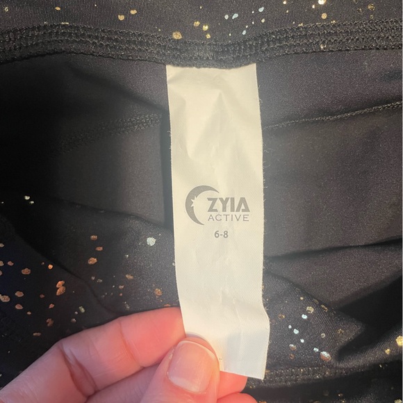 Zyia Black Stay Gold Pocket Drawstring Luxe 28” Leggings - Picture 6 of 7